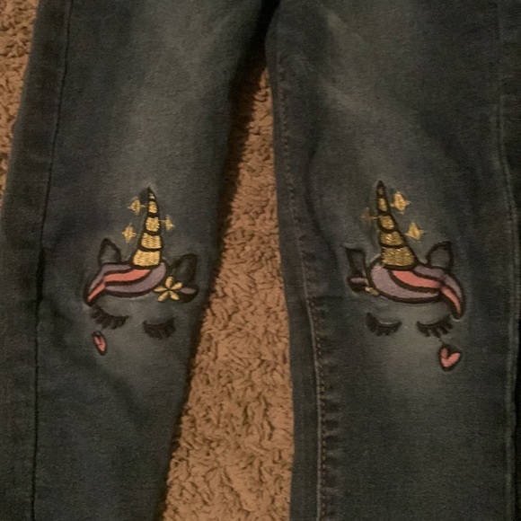 Girl’s Size 6 Adjustable Waist Jeans Lot of 3 Cute & Trendy ♥️ - Picture 2 of 7